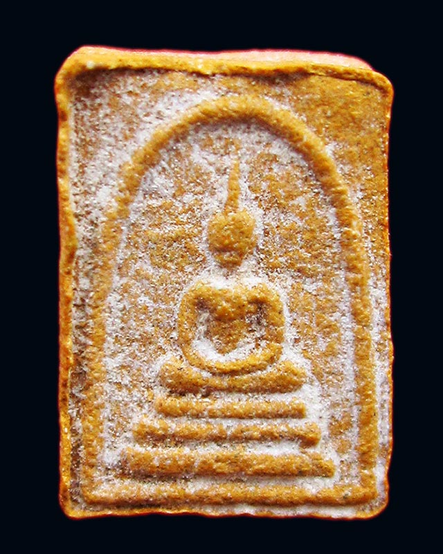 พระสมเด็จคะแนนจิ๋ว หลวงพ่อสาคร มนุญโญ วัดหนองกรับ จ.ระยอง เนื้อเหลืองว่านดอกทอง รุ่นแรก ปี ๒๕๓๐