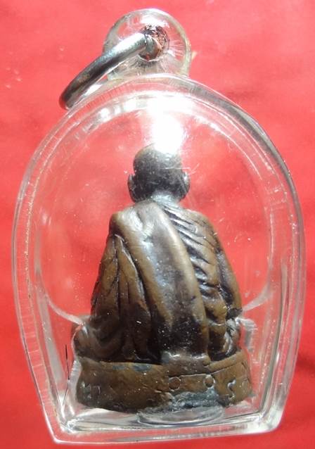  รูปหล่อโบราณ หลังค่อมใหญ่ รุ่นแรก หลวงปู่มั่น ทัตโต วัดโนน เจริญ