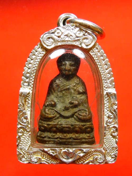 รูปหล่อ รุ่น ๒ ไตฮงกง พิมพ์หัวไม่กลึงไม่อุดกริ่ง 