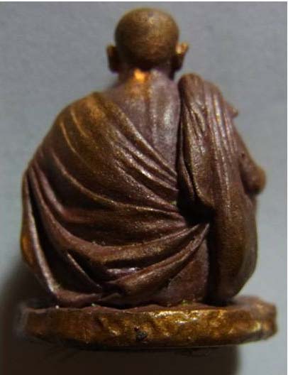 พระหล่อลอยองค์ หลวงปู่ทองสา ฐิตเปโม วัดป่าจิตตวิยาราม จ.หนองคาย รุ่นแรก เนื้อโลหะผิวมันเทศ 