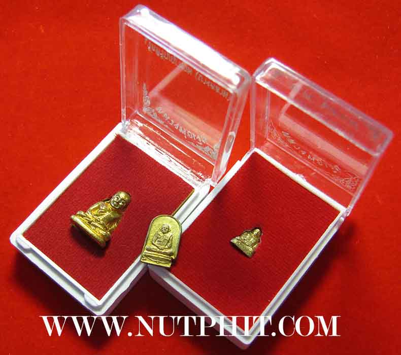 หลวงพ่อเงิน วัดบางคลาน พิจิตร ๓ องค์ ครบชุดพิมพ์ใหญ่-เล็ก แถมใบมะขามอีกองค์*80