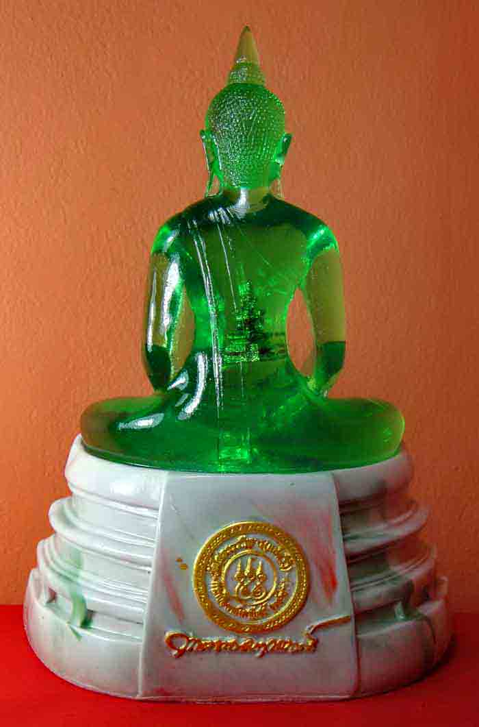 ***พระบูชาพระพุทธโสธร ขนาดหน้าตัก ๕ นิ้ว พระบูชาพระพุทธโสธร ขนาดหน้าตัก ๕ นิ้ว เนื้อเรซิ่นใสสีเขียว 