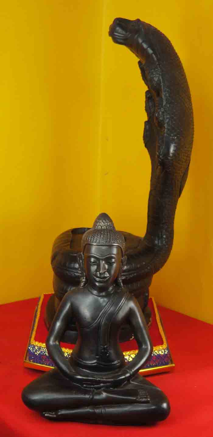 หลวงพ่อนาค วัดจันเสน เนื้อทองแดงรมดำมันปู รุ่นบูรณะพระอุโบสถ ถอด ๒ ชิ้น พระบูชาขนาด ๕ นิ้ว ฐาน 4.5x 