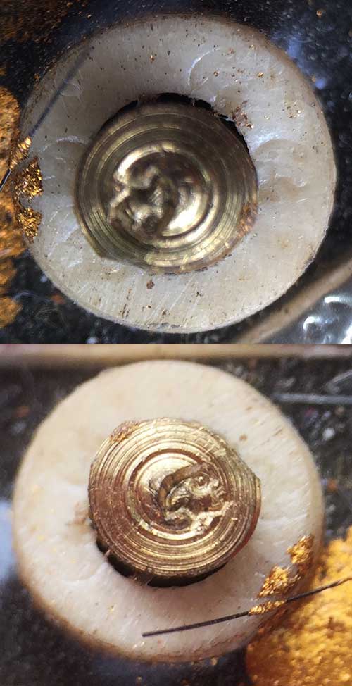 ล๊อคเก็ตฉากสีฟ้า ปี2547 หลวงพ่อสาคร วัดหนองกรับ มีจาร หลังปิดตาสาริกาตะกรุดเงิน 4 ดอก  เกศา