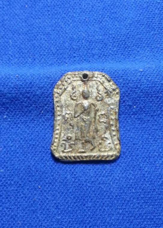 พระหลวงพ่อโต วัดวิหารทอง เคาะเดียวครับ