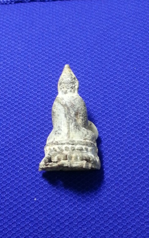 พระรัตน(แก้บน) เนื้อตะกั่วสนิมแดง พร้อมบัตรฯ เคาะเดียวครับ