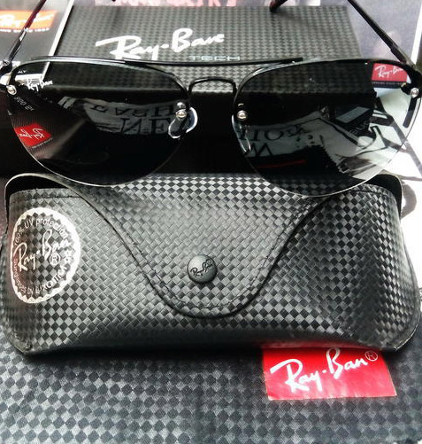แว่นกันแดด rayban สวยๆของใหม่ พร้อมกระเป๋า คู่มือ และกล่องครบครับ