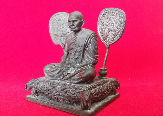 รูปหล่อขนาดบูชาหลวงพ่อเงิน พุทธโชติ รุ่นฉลองสะพาน วัดท้ายน้ำ ปี 31  