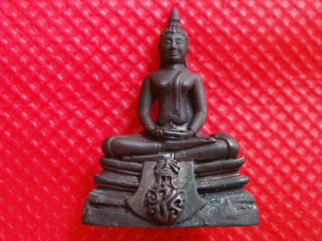 พระพุทธโสธร รุ่นย้อนยุคสร้างพระอุโบสถ ปี ๒๕๔๐(016)