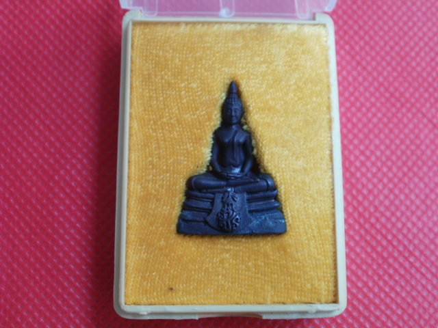 พระพุทธโสธร รุ่นย้อนยุคสร้างพระอุโบสถ ปี ๒๕๔๐(016)