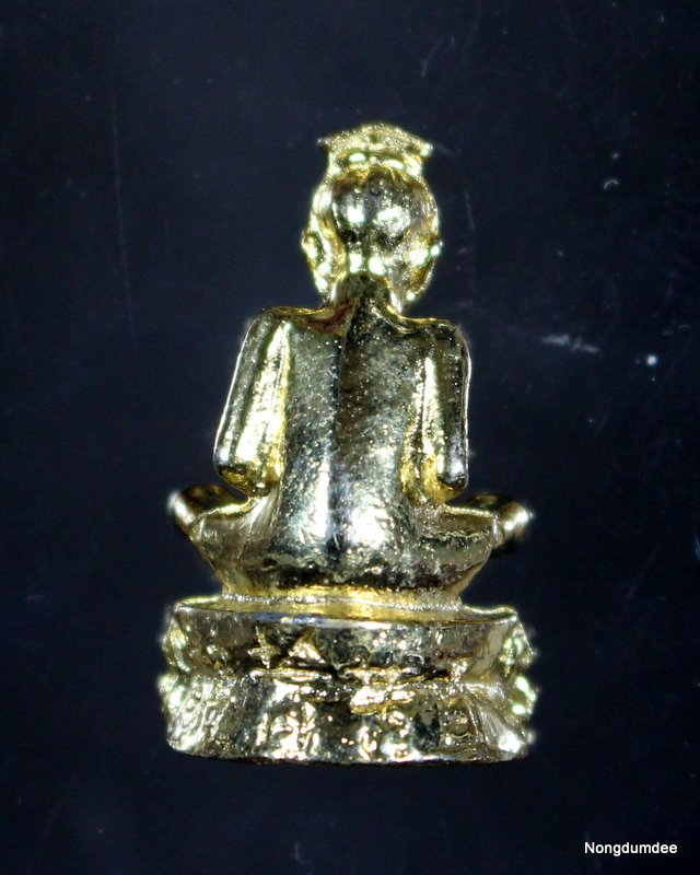 รูปหล่อท่านเซียนแป๊ะโค้ว หัวตะเข้ มีนบุรี หนองจอก