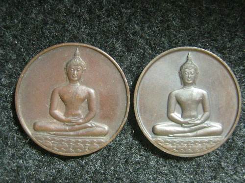 หลวงพ่อเกษม ลายสือไท 3 องค์