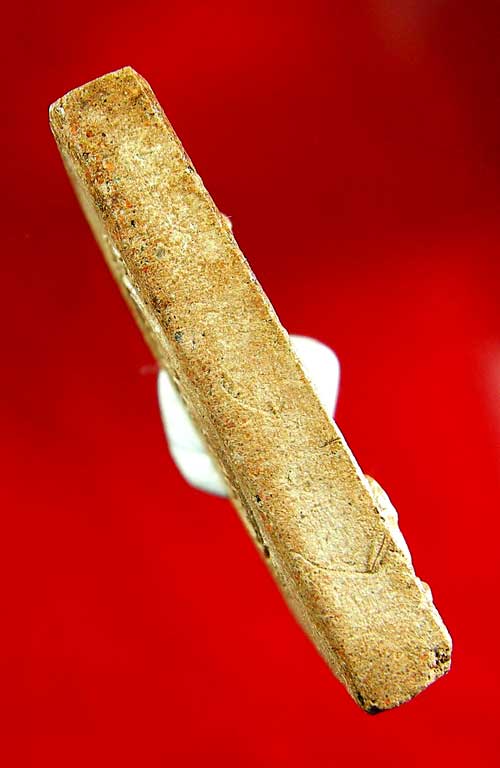 พระผงหลวงปู่ดุลย์ อตุโล รุ่นกายทิพย์