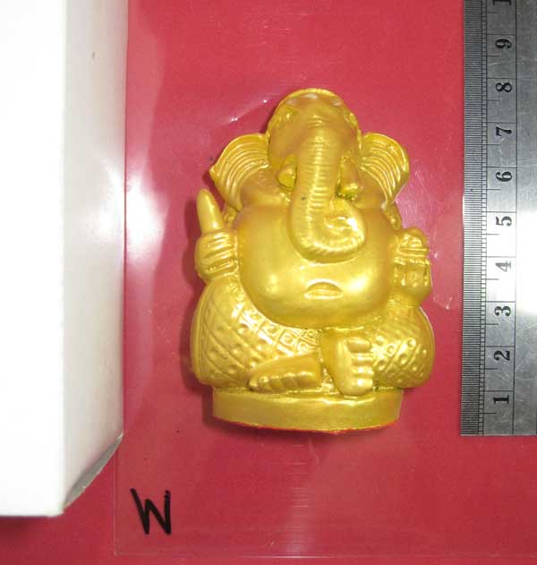 สีทองพิฆเณศร ผงเหล็กน้ำพี้หน้าตัก 2 นิ้ว สูง 3 นิ้ว หลวงปู่คำบุ คุตฺตจิตฺโต วัดกุดชมภูจ.อุบลราชธานี