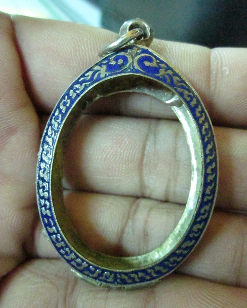 ตลับเงินเก่า ลงยาสีน้ำเงิน / ปิดที่ 420