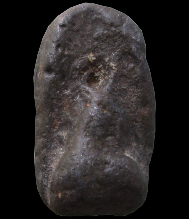 พระรอดเนื้อชินตะกั่ว สนิมแดง กรุวัดสุวรรณ อ่างทอง พระพักตร์(หน้า)ไม่ติดมาแต่เดิม เคาะแรกแดงครับ