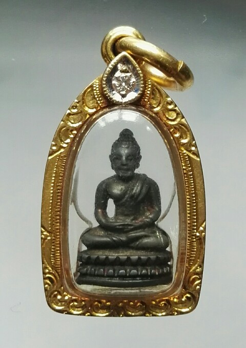 พระชัยไตรภพ