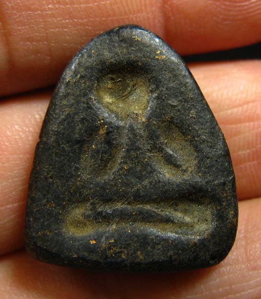 พระปิดตา เนื้อหามวลสารดี สวยไม่ทราบที่ครับ