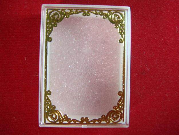 @@กล่อง พลาสติกเก็บพระเครื่อง ฝาลาย กนก 100 ใบ No.921ราคาถูก@@ 