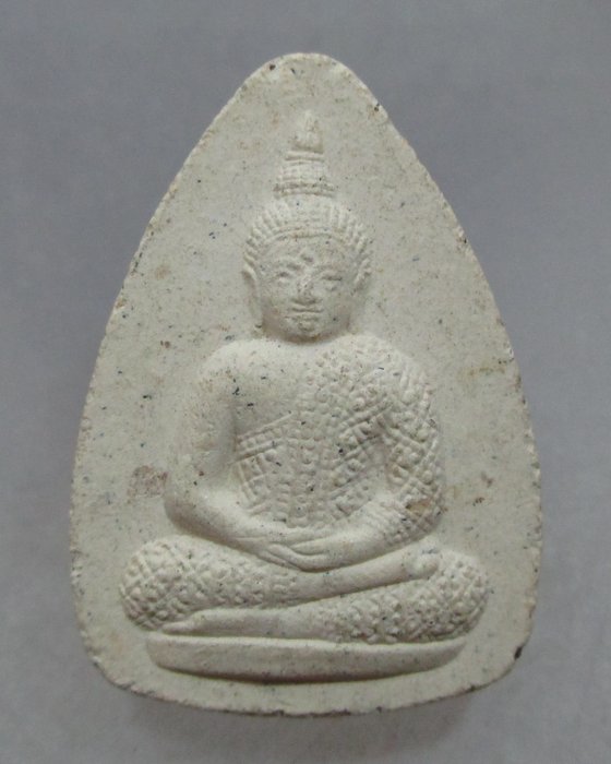 20 บาท พระแก้วมรกต สำนักพระราชวัง เนื้อผง