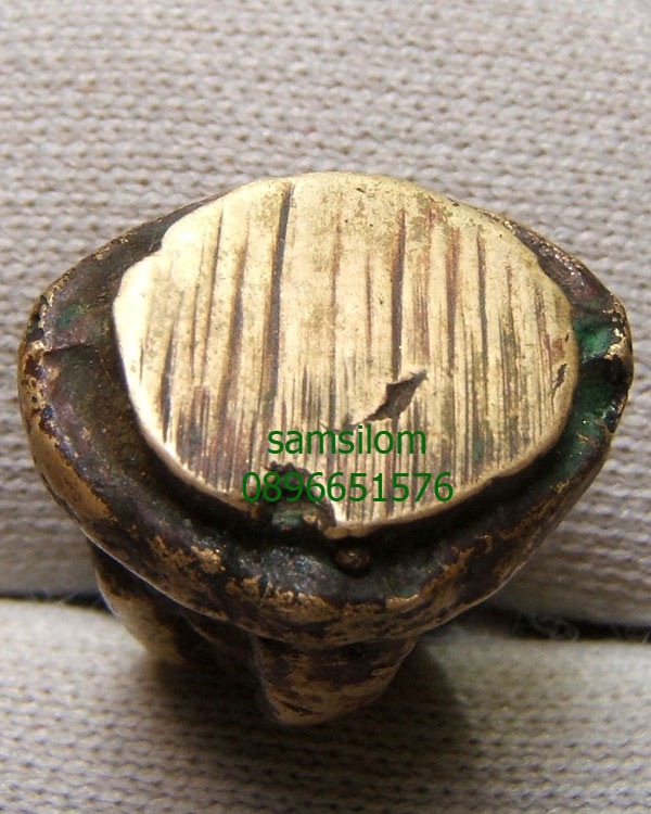 หลวงพ่อเขียน วัดสำนักขุนเณร พิมพ์หน้าลิง(หูกาง) หล่อโบราณ เนื้อทองผสม นิยมสุด หายาก