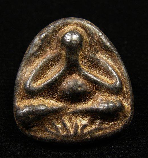 พระปิดตา เนื้อหามวลสารดี สวยไม่ทราบที่ครับ