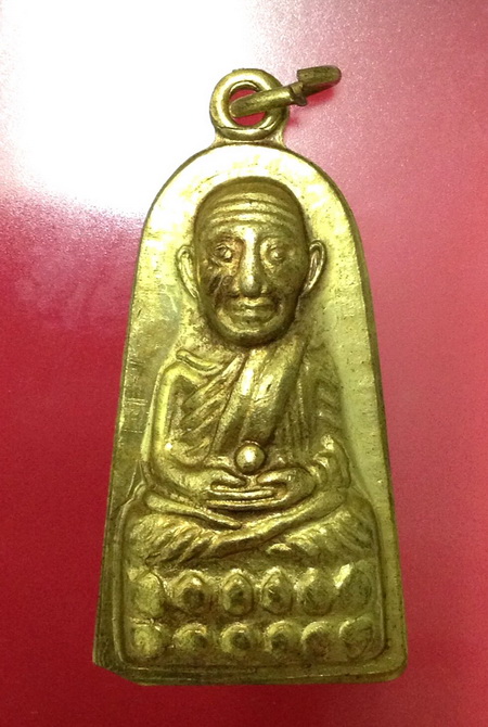  Luang Pu Thuad- Ajarn Tim หลวงปู่ทวดปี 08 รุ่นทะเลซุง พิมพ์ใหญ่มีหู หลังเจดีย์ พิมพ์บัว 6   