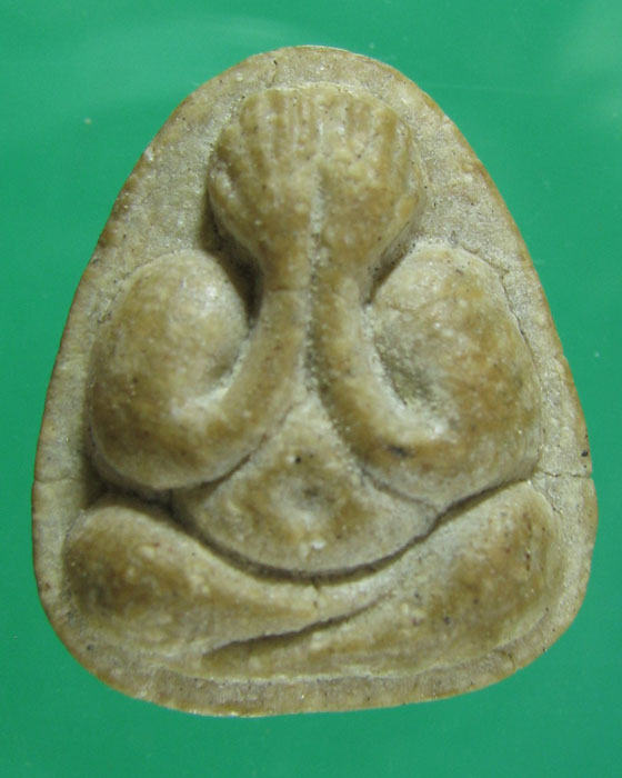 พระปิดตามหาเสนห์ ลป.โต๊ะ เนื้อเกสร ปี18