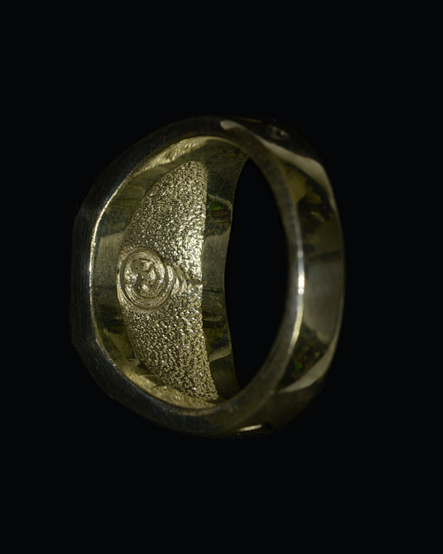 แหวนหลวงพ่อรวย วัดตะโก รุ่นรวยเจริญสุข 2556