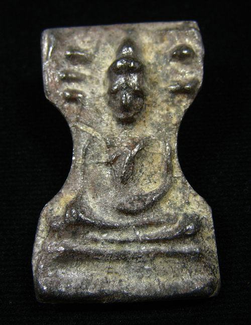 พระเนื้อชินตะกั่ว เนื้อสวยไม่ทราบที่ครับ