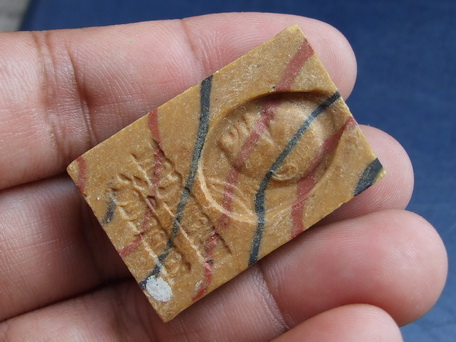 พระสมเด็จสายรุ้ง ล.พ.แพ วัดพิกุลทอง สิงห์บุรี ยุคแรก สภาพสวย แบบที่ 3