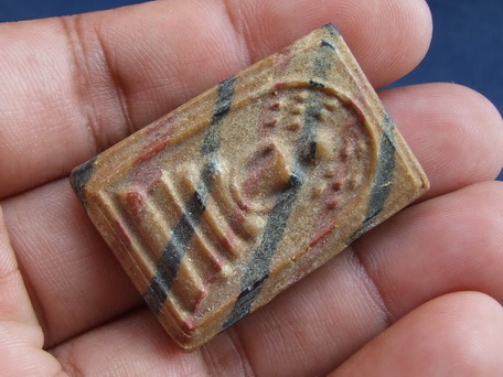 พระสมเด็จสายรุ้ง ล.พ.แพ วัดพิกุลทอง สิงห์บุรี ยุคแรก สภาพสวย แบบที่ 4