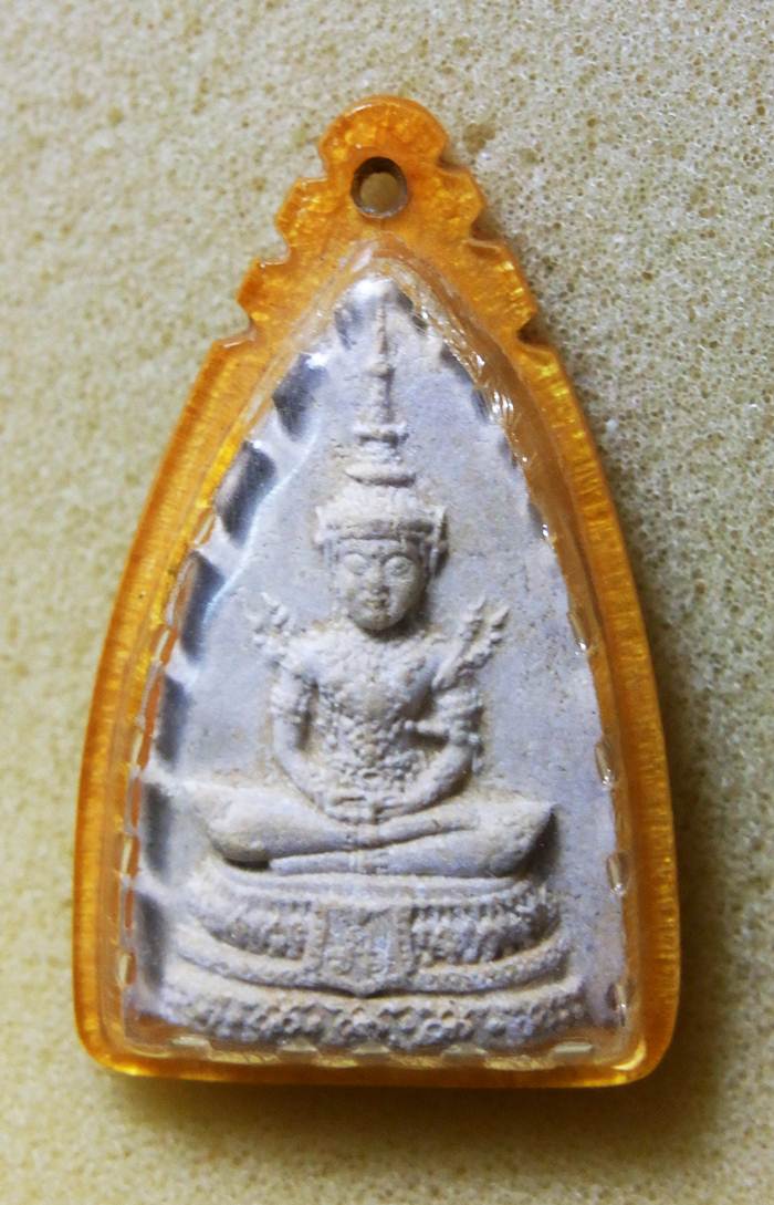 พระแก้วมรกตพิมพ์ใหญ่เจ้าคุณนร