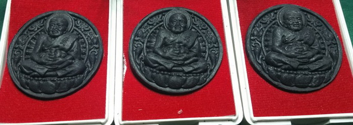 ### เคาะเดียว 120 ### หลวงปู่ทวด รุ่นอุดมทรัพย์ วัดช้างไห้ 3 องค์ (3)