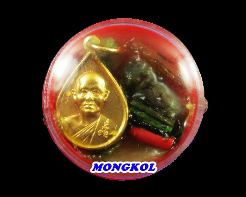 ตลับสีผี้งหลวงพ่อแพ วัดพิกุลทอง จ.สิงห์บุรี