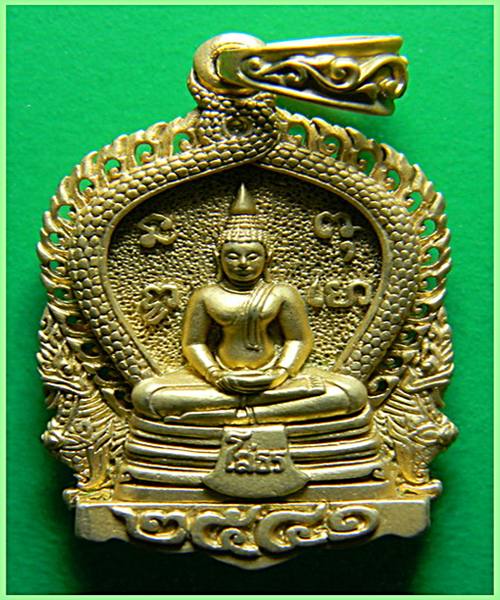 เหรียญหลวงโสธรที่ระลึกครบรอบ ๒๕ ปี บมจ.แพรนด้า จิวเวลลี่ กล่องเดิม 