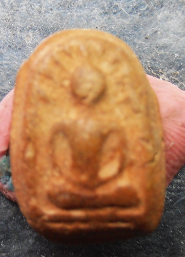 พระเนื้อดินหลวงพ่อเข่ง สวยๆครับ