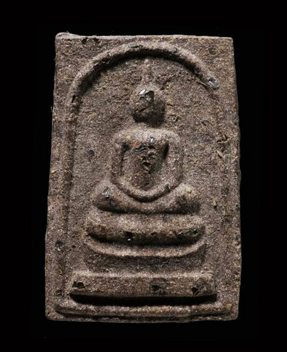 พระสมเด็จโนนผึ้งหลวงปู่หมุน วัดบ้านจาน (พิมพ์ใหญ่)เนื้อผงพุทธคุณ ว่านไพรดำ ฝังพลอยเสก สภาพสวย