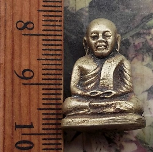 วัดใจเริ่ม 10 บาท กับ รูปหล่อหลวงพ่อเงิน .…AP740