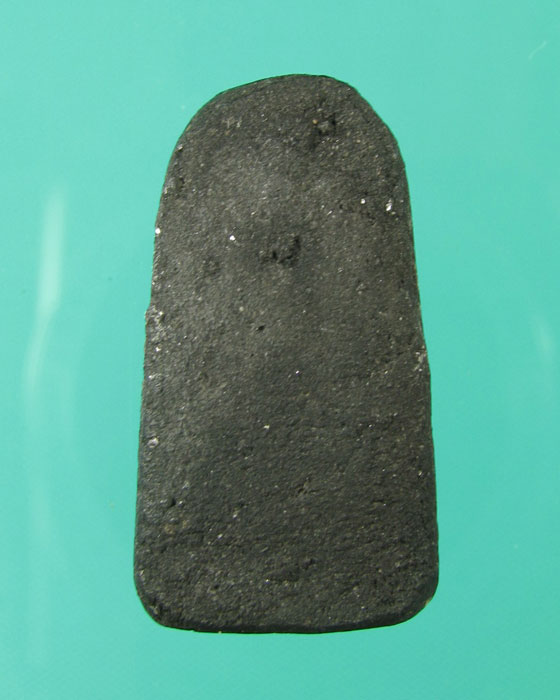 หลวงปู่ทวดวัดช้างให้ ปี 2524 เนื้อว่าน พิมพ์พระรอด