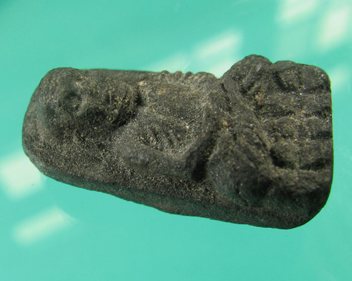 หลวงปู่ทวดวัดช้างให้ ปี 2524 เนื้อว่าน พิมพ์พระรอด