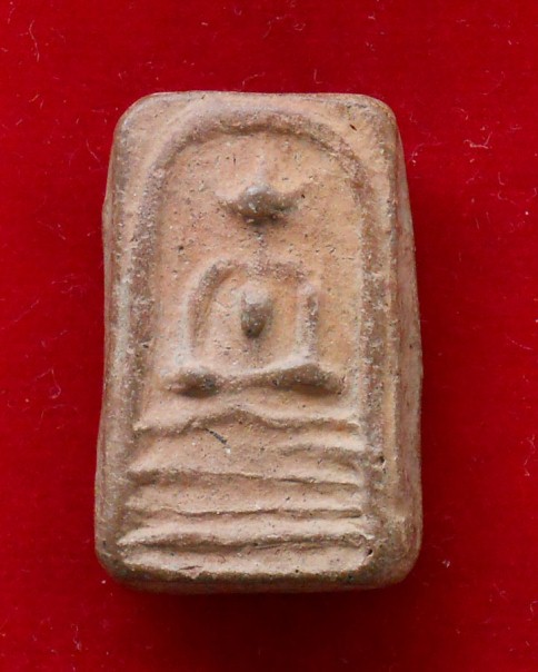 >>> พระสมเด็จกรุวัดโพธิ์ บางปะอิน จ.อยุธยา เนื้อดิน สภาพสวยแบบผิวเดิมฯ ครับ