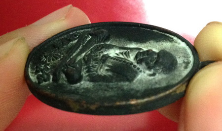 เหรียญหล่อโบราณชนวนเก่าหลวงปู่ผสมระฆังเก่า อายุ300ปี หลวงปู่หมุนวัดบ้านจาน รุ่น พระดีศรีสะเกษ กล่องเ