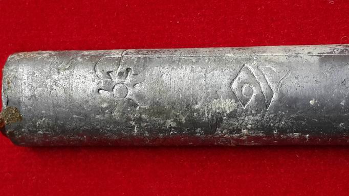 ตะกรุดโทนเสาร์ ๕ เมตตาชาตรี หลวงพ่อสาคร วัดหนองกรับ จ.ระยอง พร้องกล่องเดิมๆ ครับ