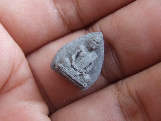 พระผงเจ้าคุณนร รุ่นแดนดารา ปี 2513 สภาพสวย จำนวน 2 องค์