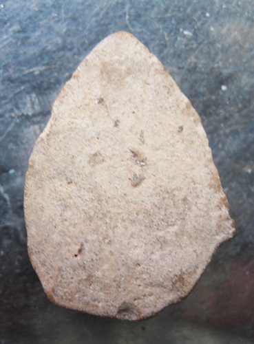 พระพิมพ์หยดน้ำเนื้อผงพระใบฏีกาเกลี้ยง วัดสุทัศน์ สวยๆครับ