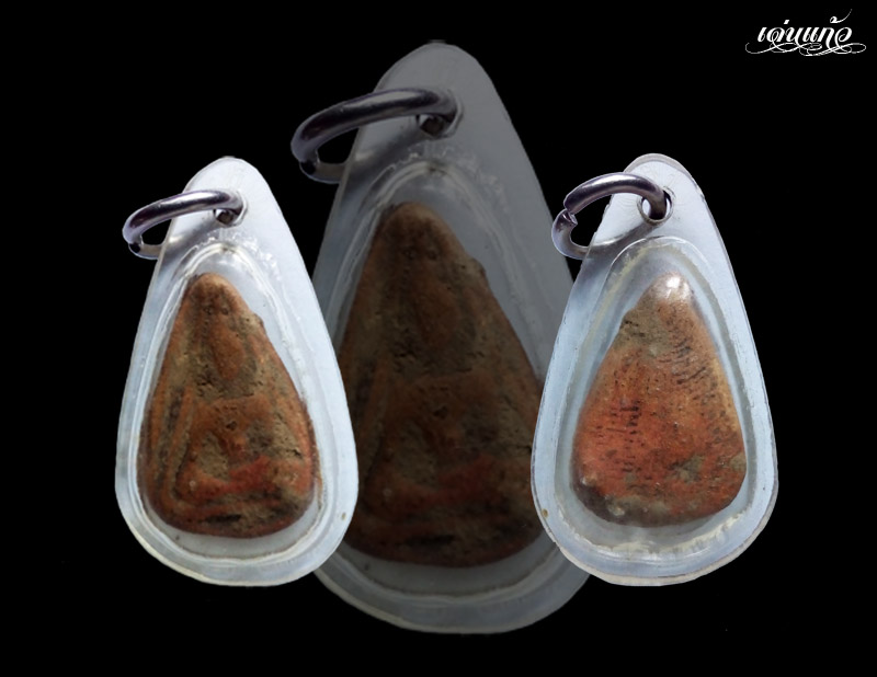 นางกรุเขาวัดพระศรี สุโขทัย พร้อมเลี่ยมโบราณ