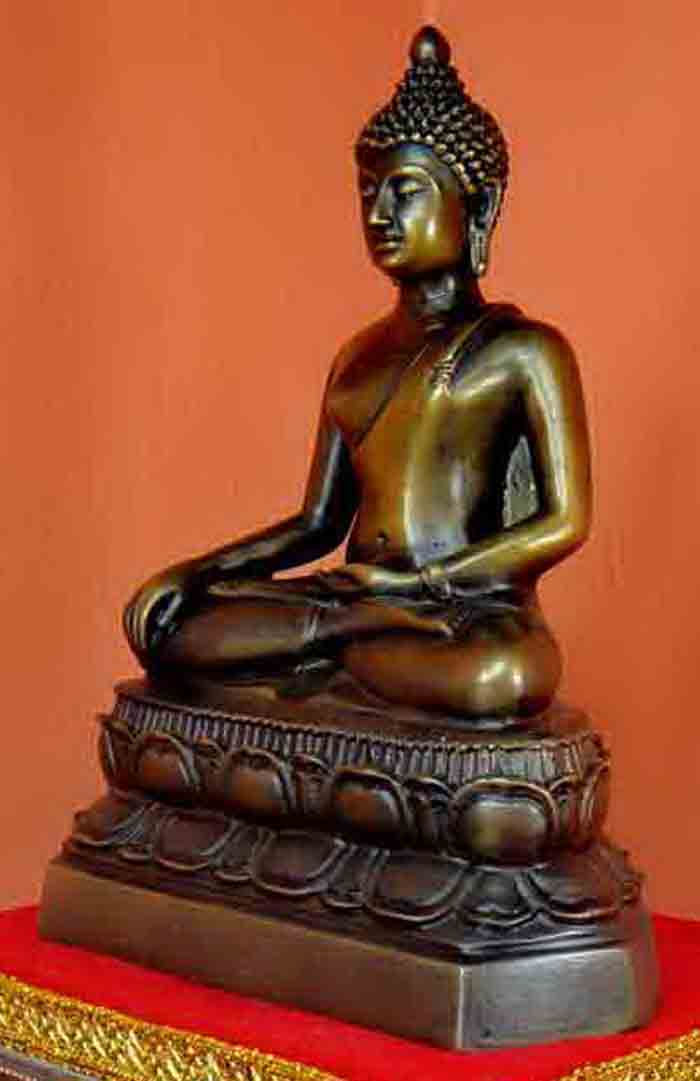 ***พระพุทธรูปศิลปะแบบสมัยเชียงแสน เนื้อทองเหลืองรมมันปู ล้อพิมพ์พุทธศิลป์ใหม่ประณีตสวยงามมาก ขนาดหน้