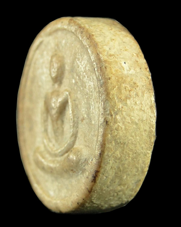 พระผงจันทร์ลอย หลวงพ่อแพ วัดพิกุลทอง สิงห์บุรี