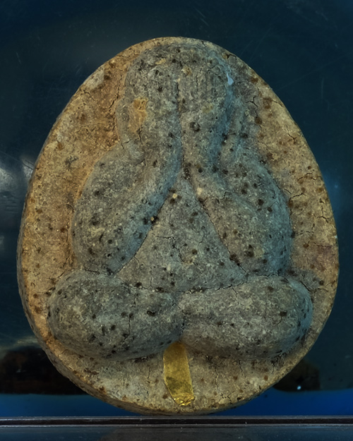 พระปิดตาแช่นํ้ามนต์ หลวงพ่อคูณ รุ่นอายุครบ 6รอบ ปี2537 เนื้อผง มีกล่องเดิม/wp01